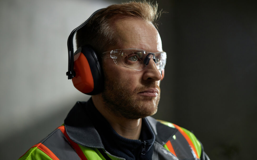 Hearing Protection in High-Decibel Workspaces: Earplugs vs. Earmuffs